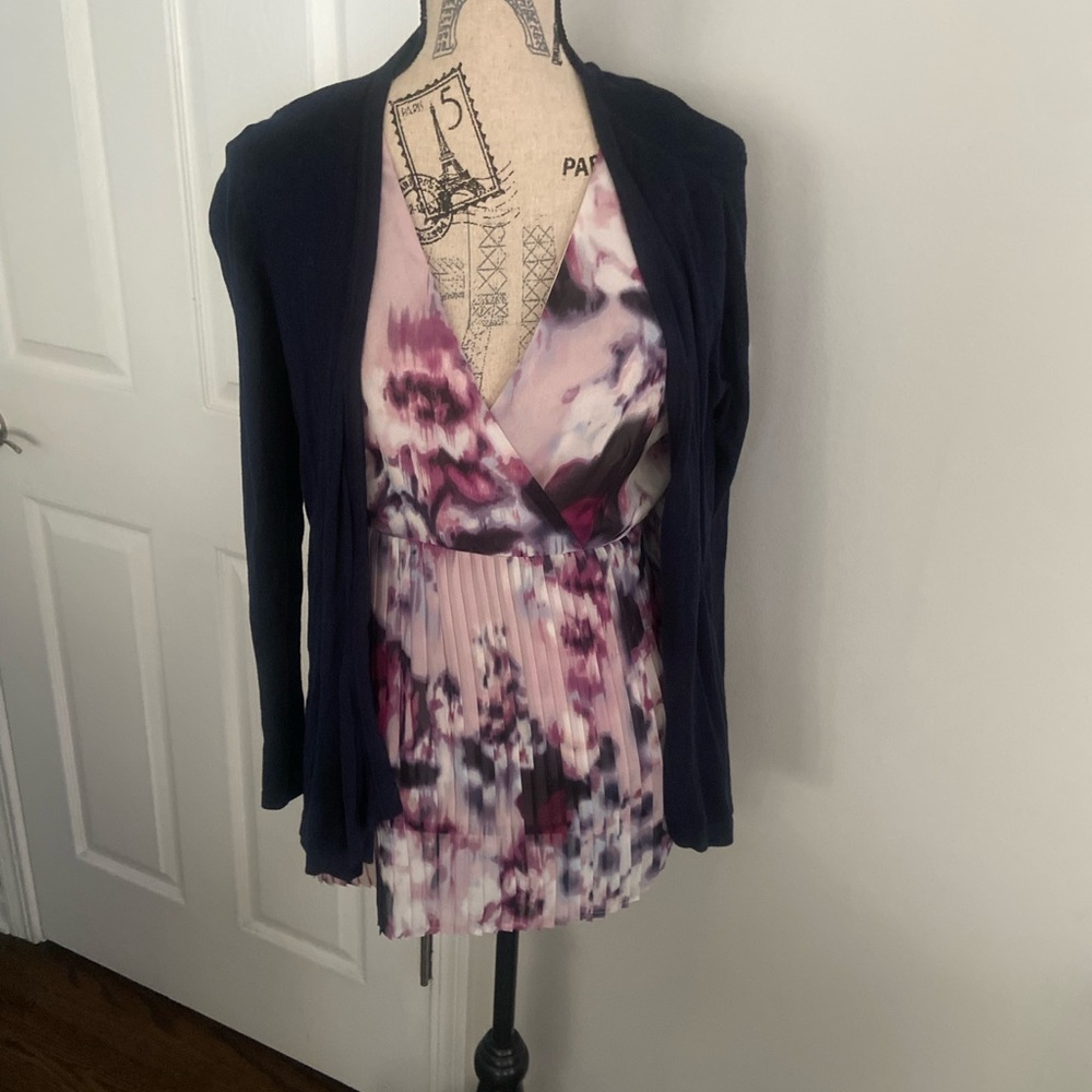 Old Navy Floral Blouse with built in navy blue cardigan size-XL